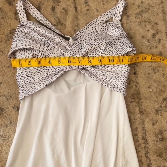 Lululemon Women's White And Black Dot Wrap It Up Dottie Dash Fashion Yoga Tank 6 - Picture 8 of 9